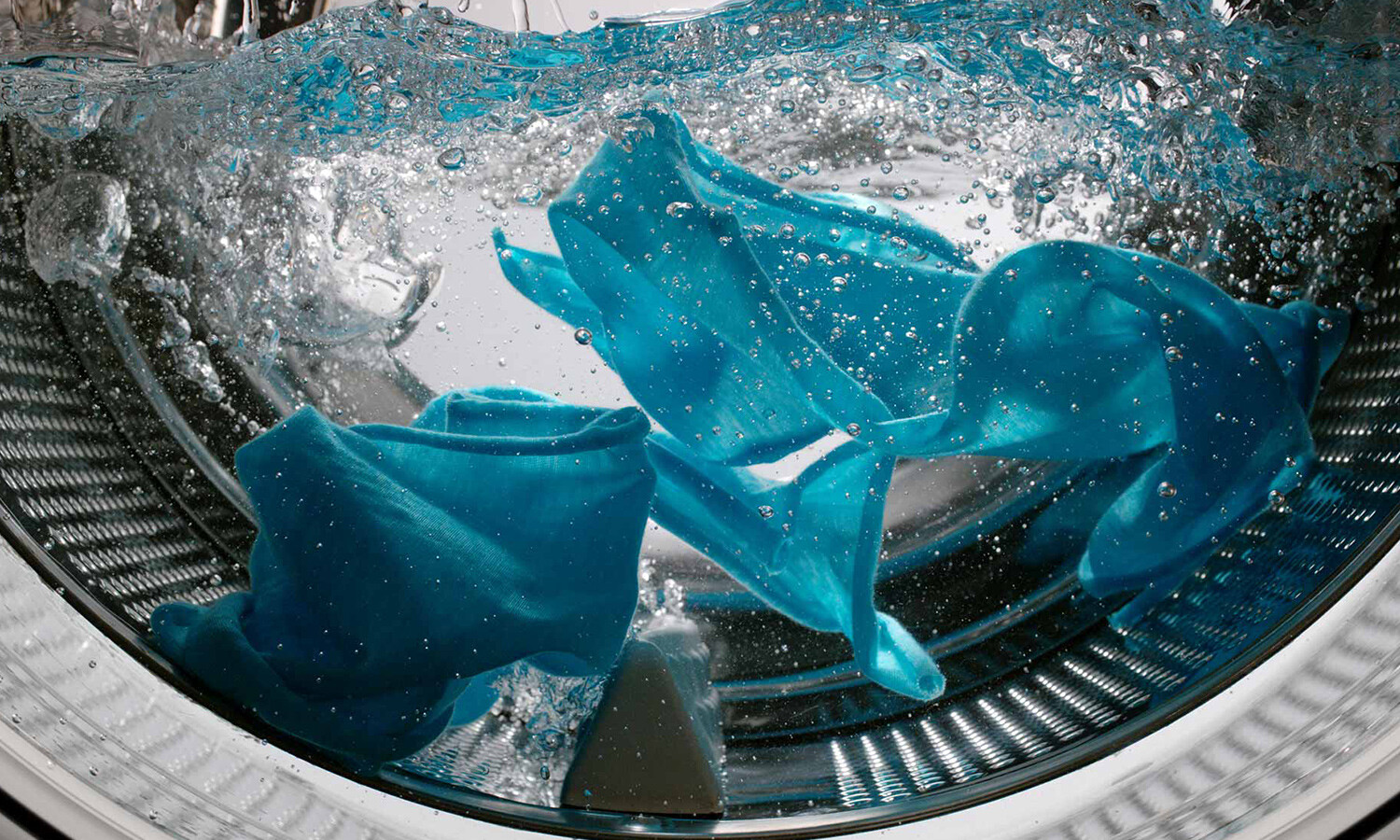 5 Tips on How to Wash a Wool Sweater Rules for Handwashing and