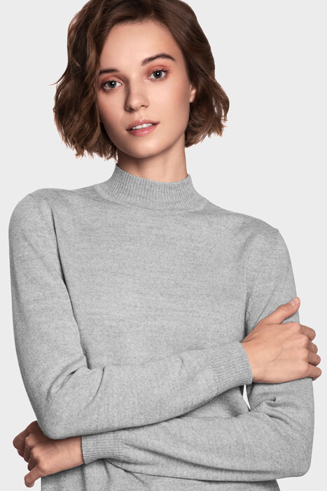 Mock neck sweater in merino wool blend (Argento Melange)