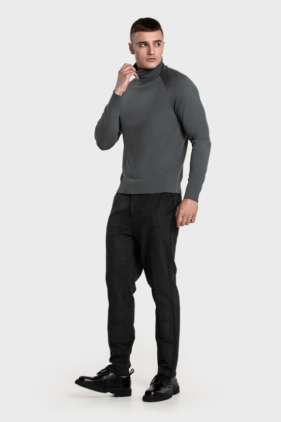 Turtleneck sweater in merino wool blend (Topo)
