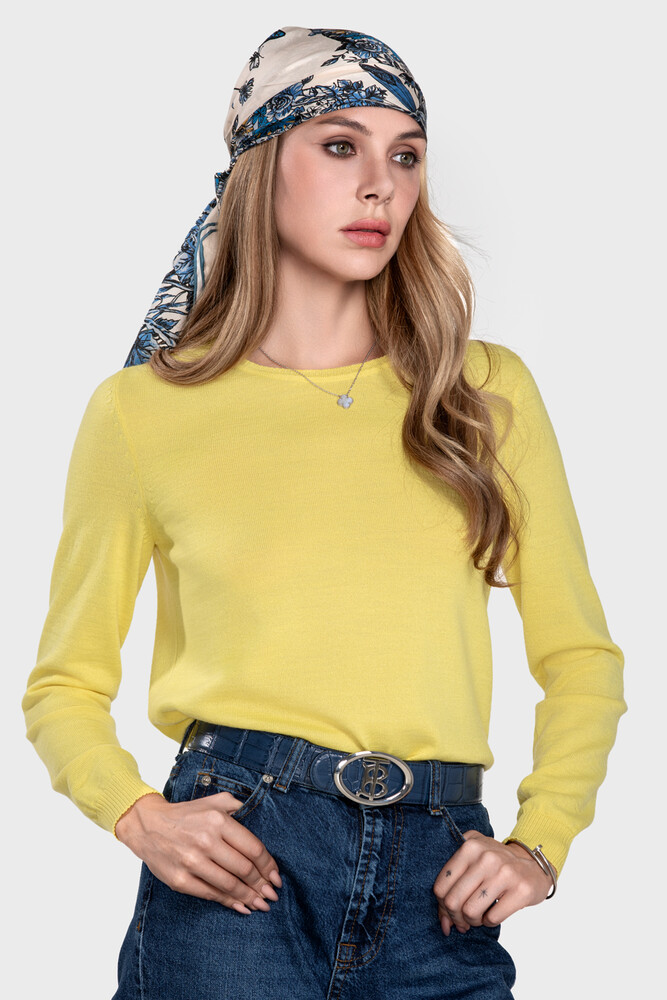 Жіночий вовняний светр з круглою горловиною (Cedro)