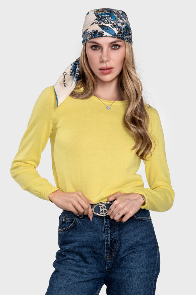 Жіночий вовняний светр з круглою горловиною (Cedro)