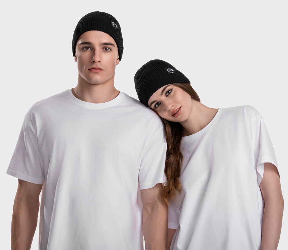 Ribbed beanie in merino wool blend (Nero)