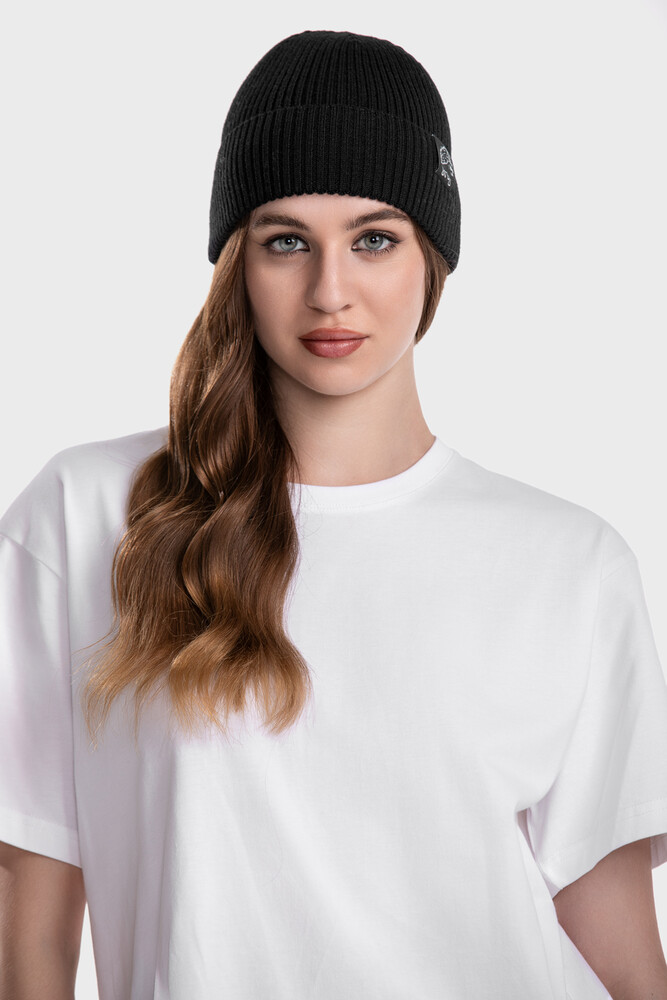 Ribbed beanie in merino wool blend (Nero)
