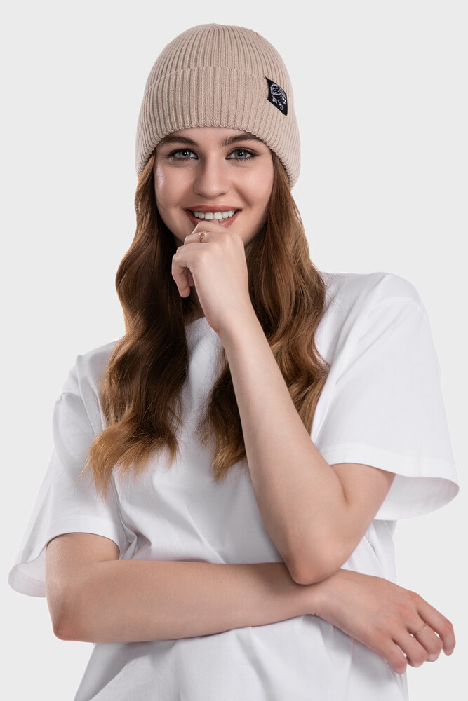 Ribbed beanie in merino wool blend (Cold Beige)