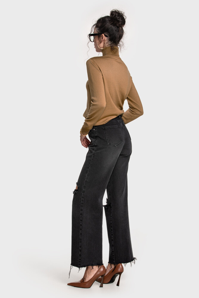 Turtleneck sweater in pure merino wool (Caramello)