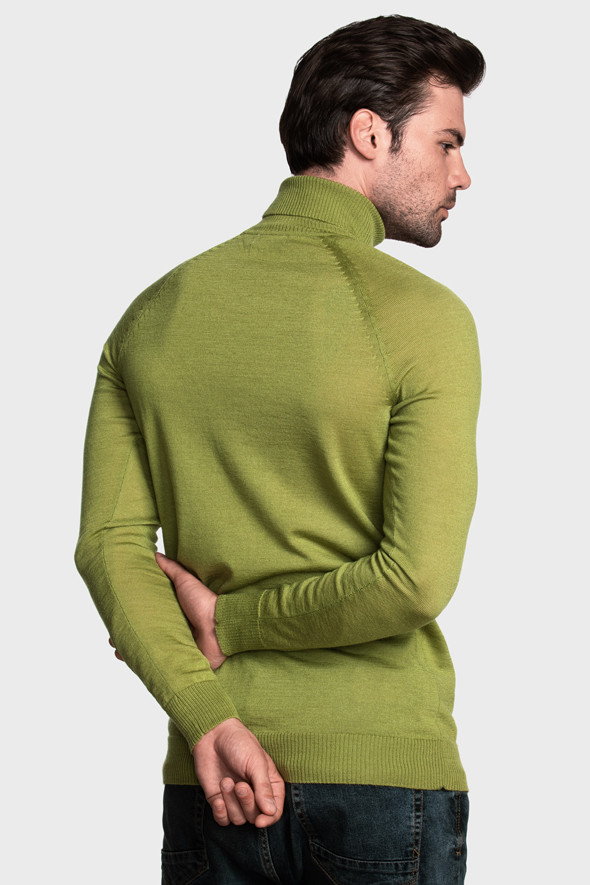 Мужской шерстяной свитер с высокой стойкой (Pear Green)