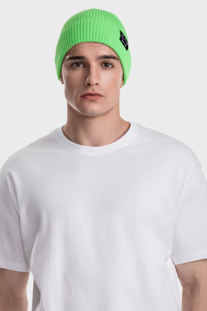 Ribbed beanie in merino wool blend (Shocking Green)