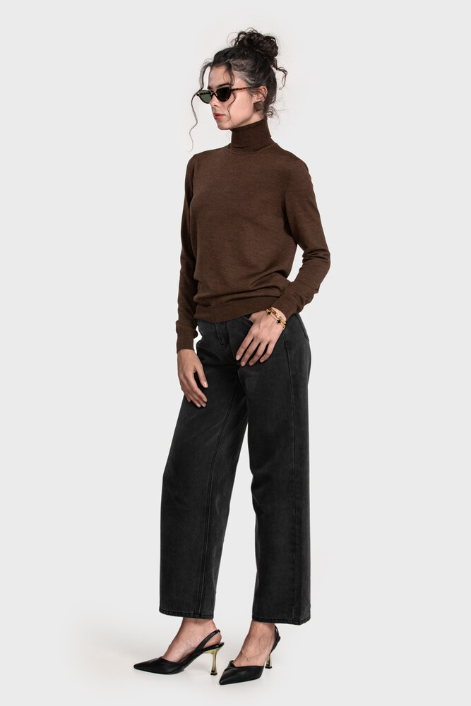 Turtleneck sweater in pure merino wool (Cioccolato Melange)