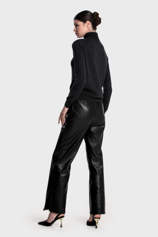 Turtleneck sweater in cashmere blend (Space Melange)