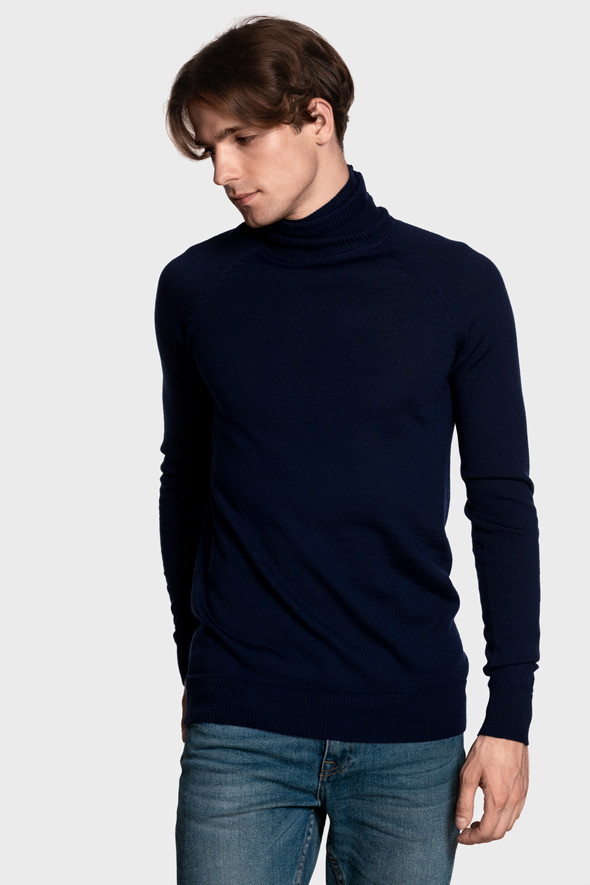 Turtleneck sweater in merino wool blend (Marine)
