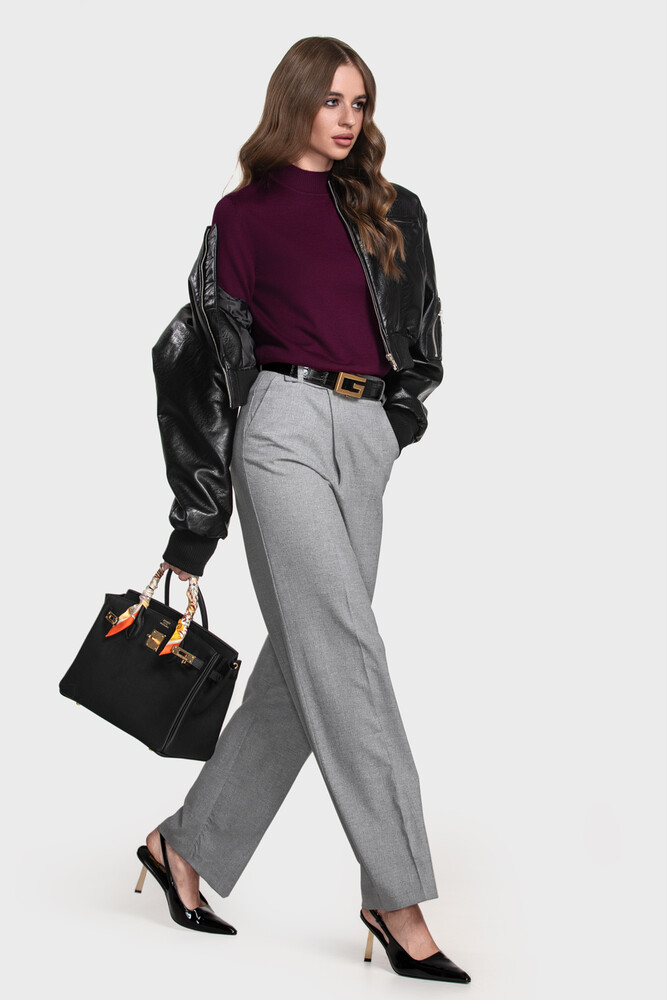 Mock neck sweater in merino wool blend (Amarena)